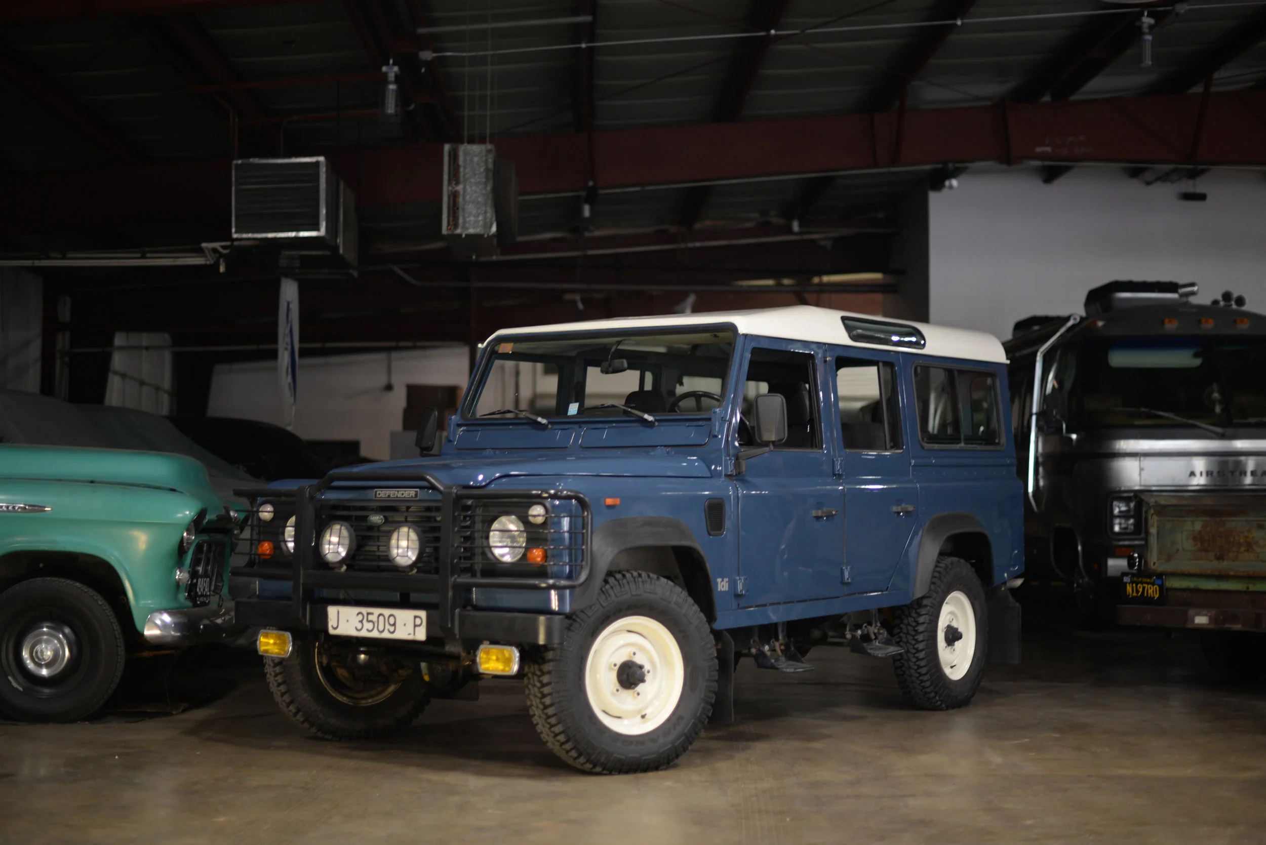 1991 Land Rover Defender 110 - Commonwealth Classics